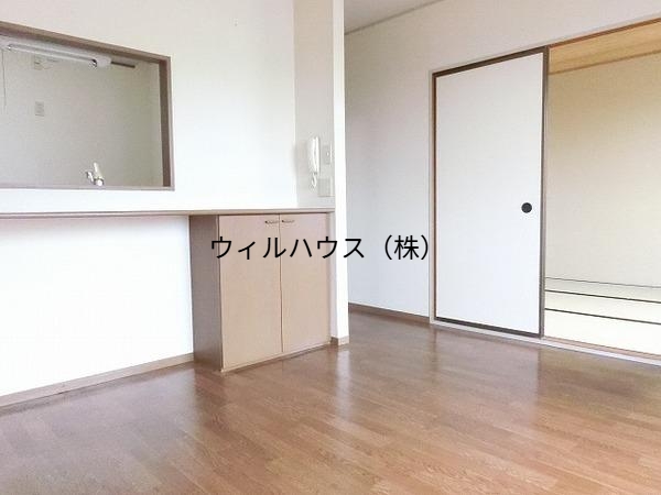 居室・リビング　カウンターキッチン！