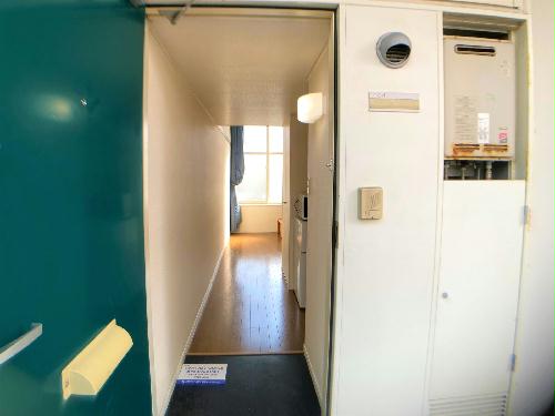 玄関　設備・使用は号室により異なる為、現況を優先致します。