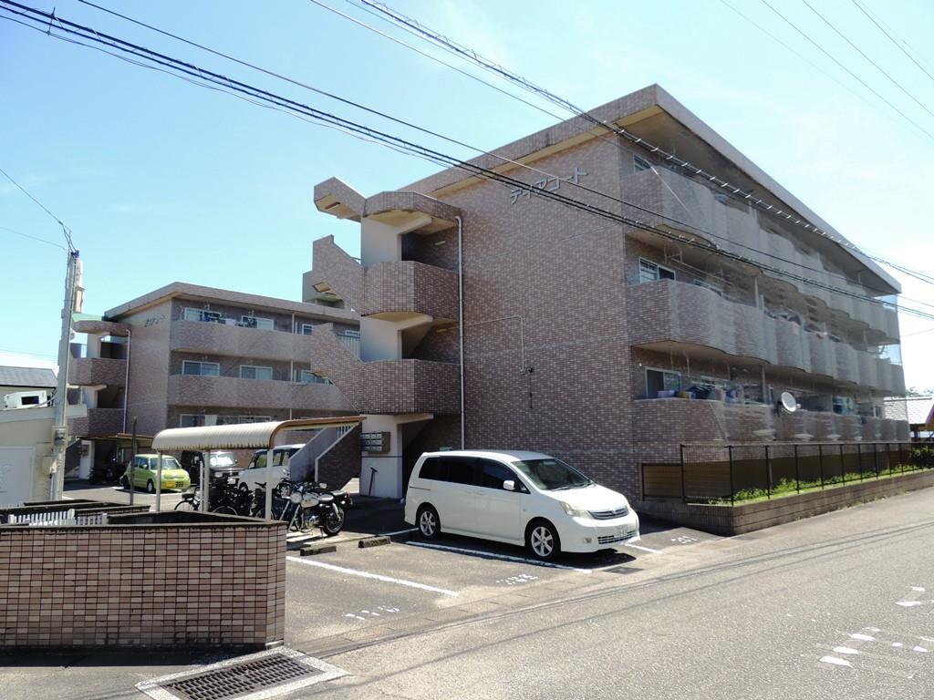 エントランス　ディアコートの外観です。
