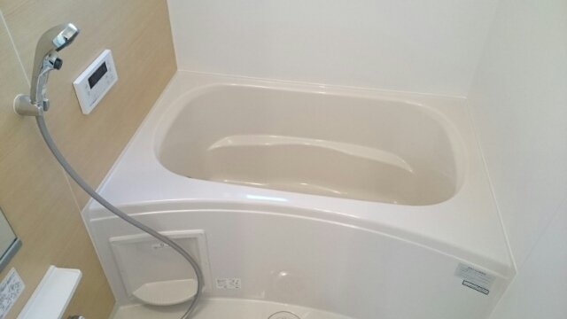 バス・シャワールーム　お風呂で日々の疲れを落としましょう