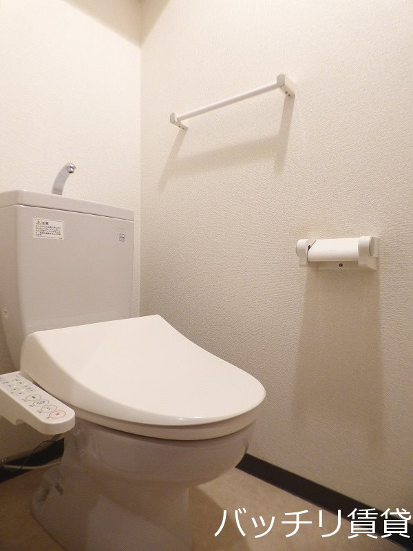 トイレ　別号室イメージの為、現状を優先致します