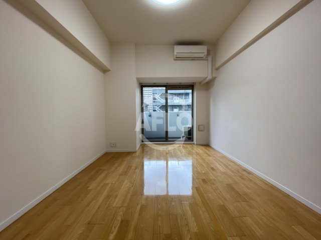 居室・リビング　エスライズ梅田DOSHIN　洋室