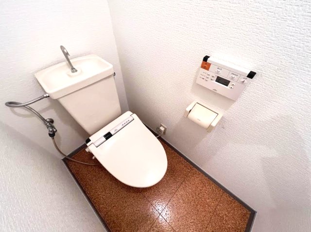 トイレ　トイレもきれいです