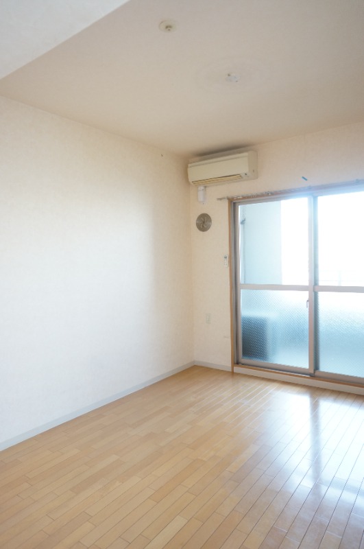 居室・リビング　別号室