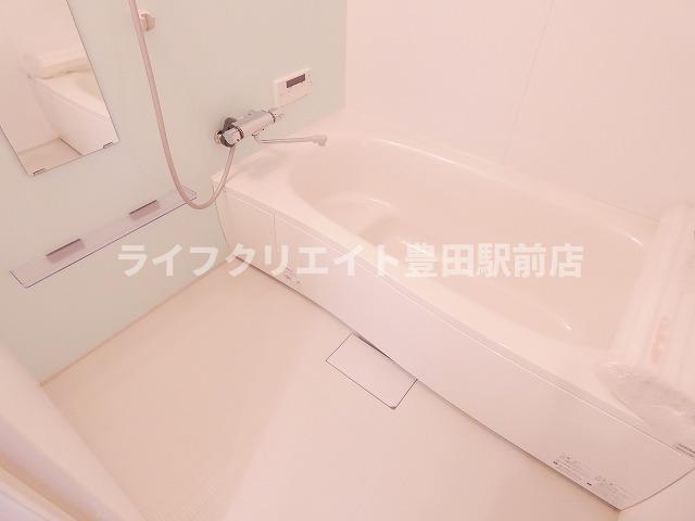 バス・シャワールーム　※外観、室内共に同ハウスメーカー類似商品（イメージ）