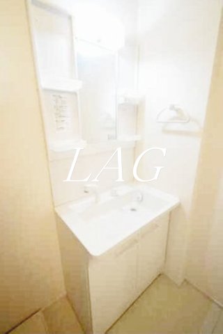 洗面設備　洗面台です。