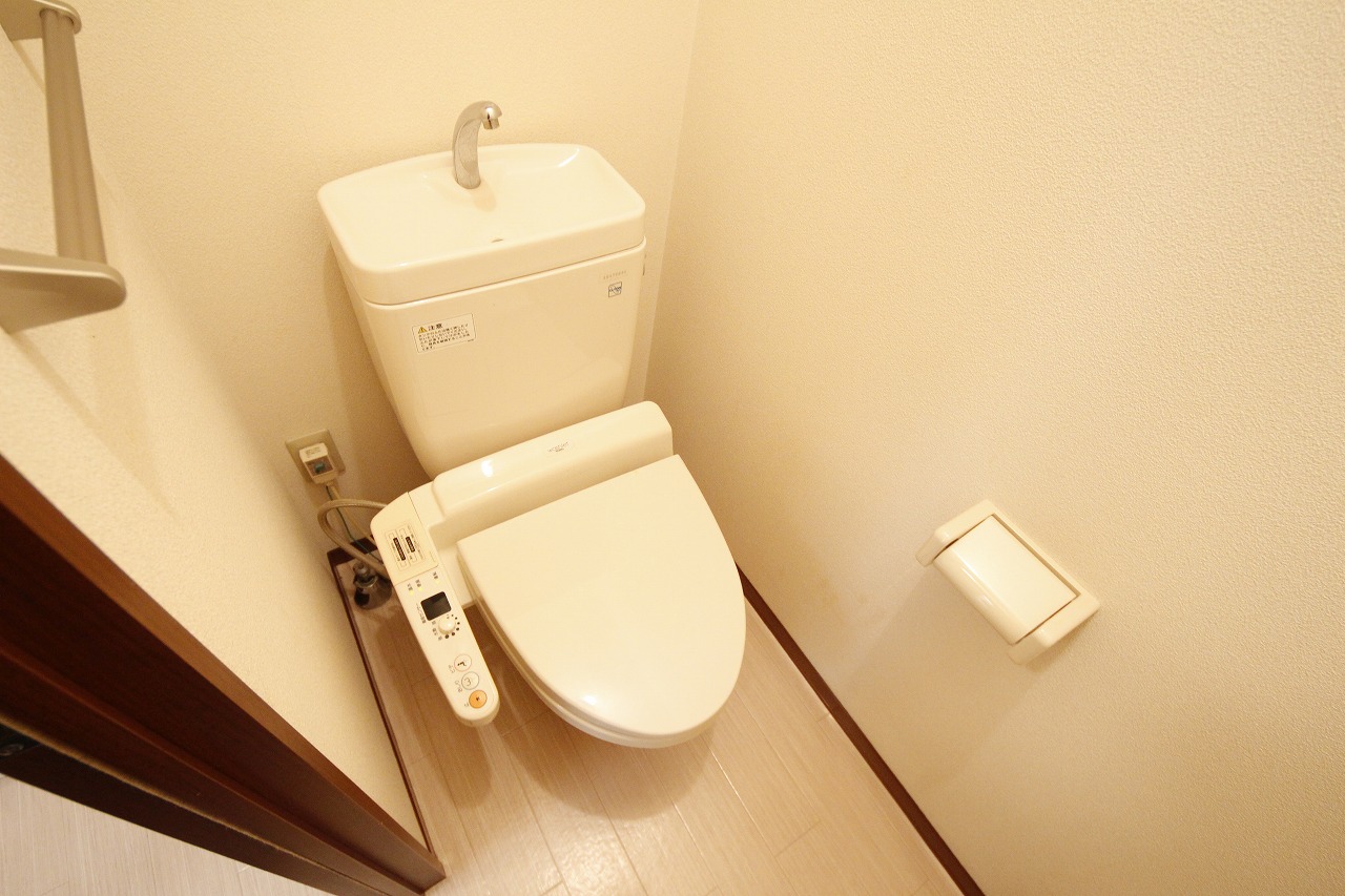 トイレ　※別部屋の写真です。