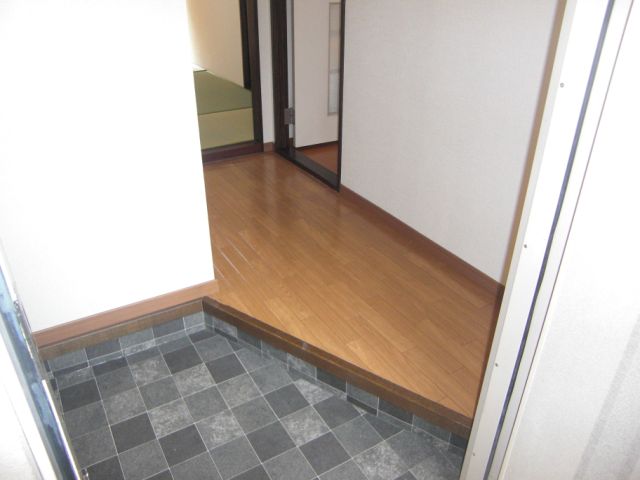 玄関　玄関スペースです