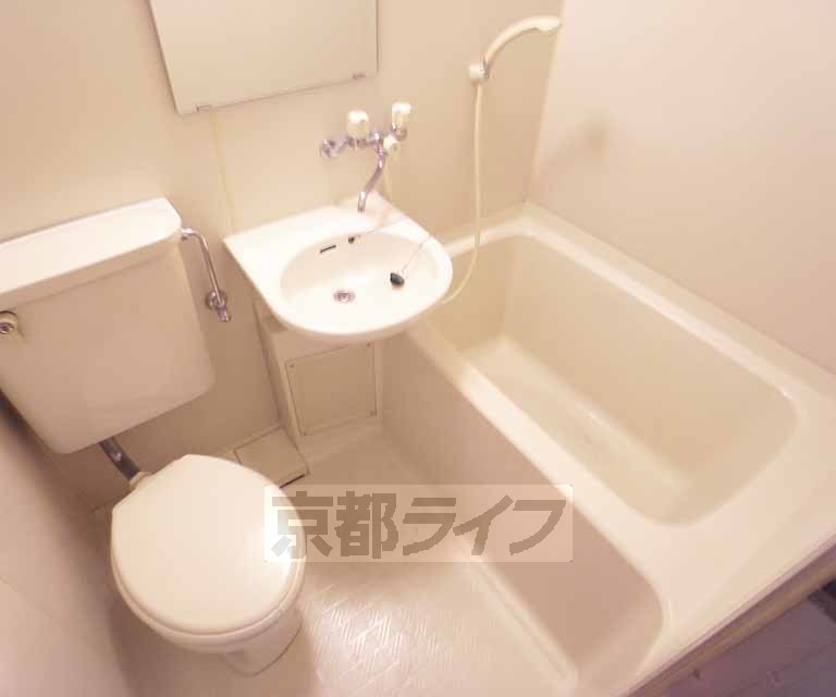 バス・シャワールーム　ユニットバスです。