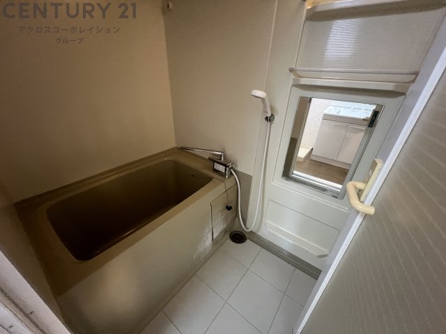 バス・シャワールーム　バストイレ別です！