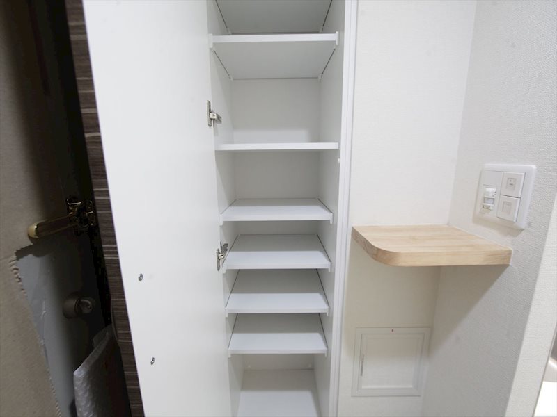 玄関　玄関スペース（シューズボックス完備）