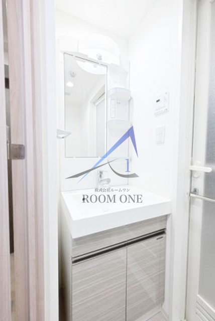 洗面設備　洗面台です。