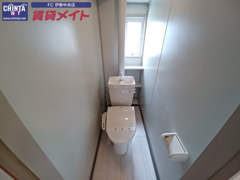 トイレ　反転タイプ参考写真