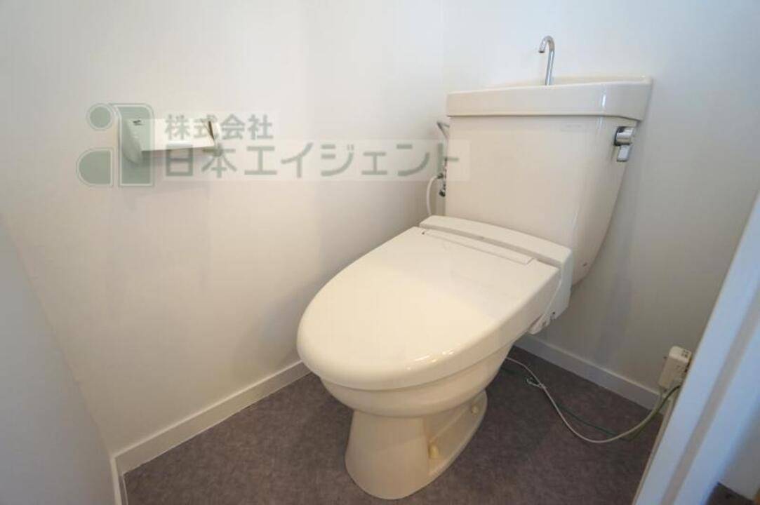 トイレ　トイレ