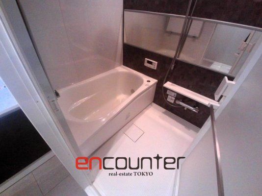 バス・シャワールーム　※同マンション別室参考写真