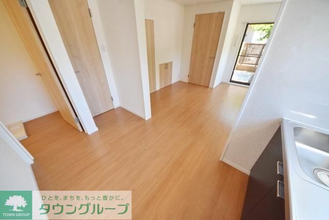 居室・リビング　タウンハウジング調布店まで♪