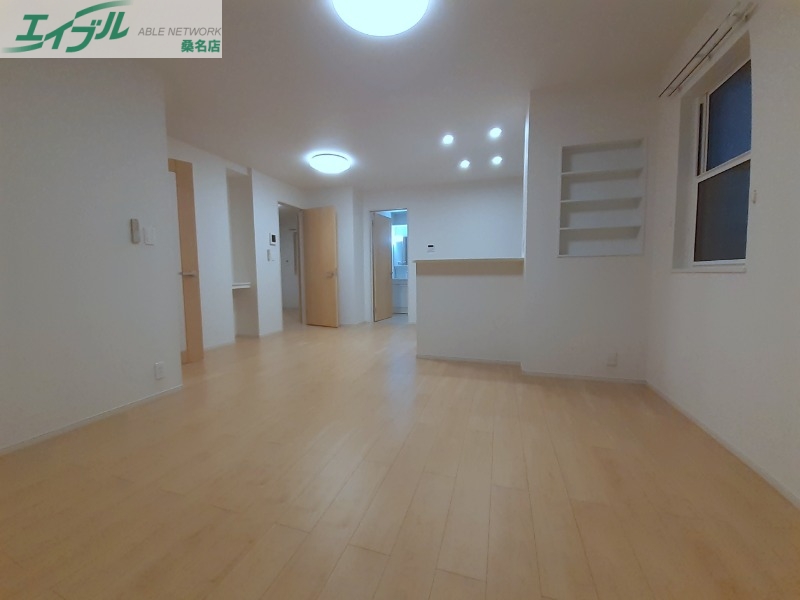 居室・リビング　同型反転タイプ画像