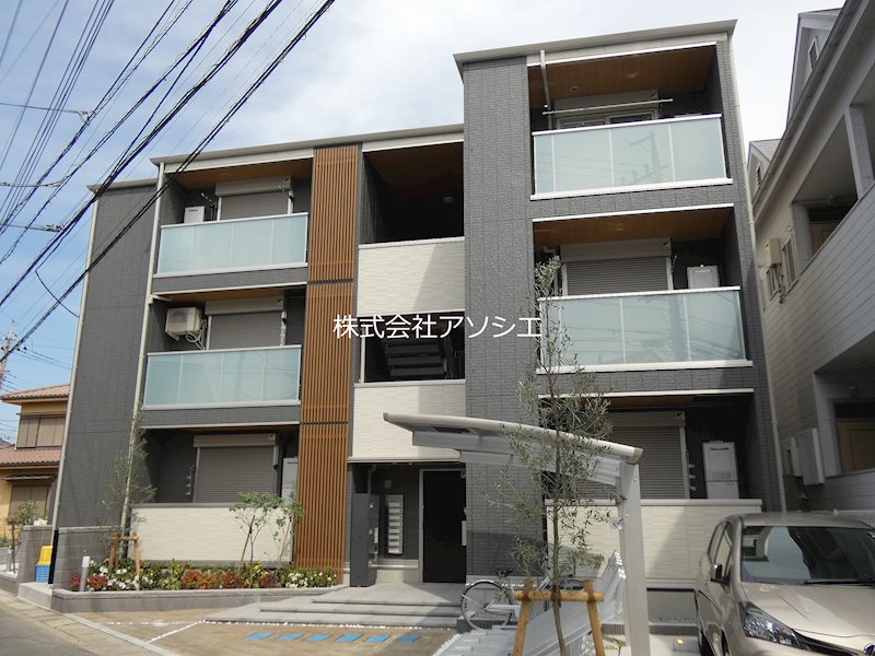 建物外観　アーバンパインのご紹介は住まいの窓口アソシエにお任せください
