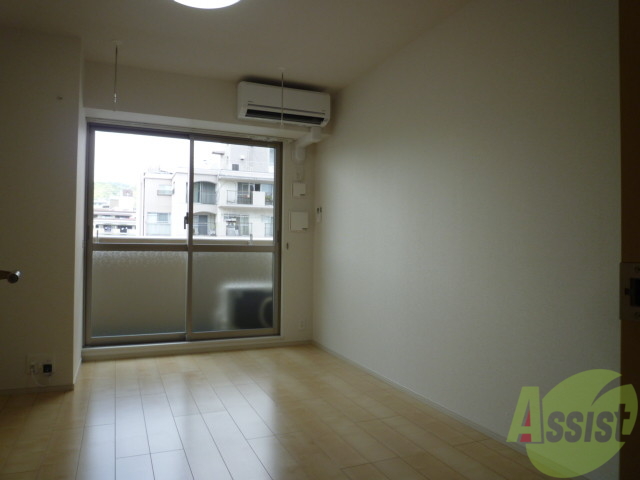 居室・リビング　居間でくつろいじゃってください。