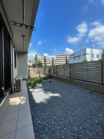 バルコニー　★南東向きで空ぬけており陽入ります♪