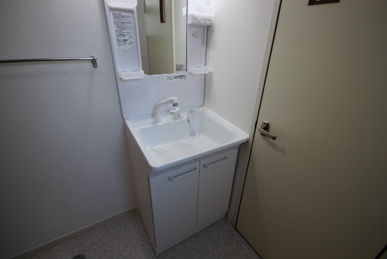 洗面設備　※別部屋の写真です