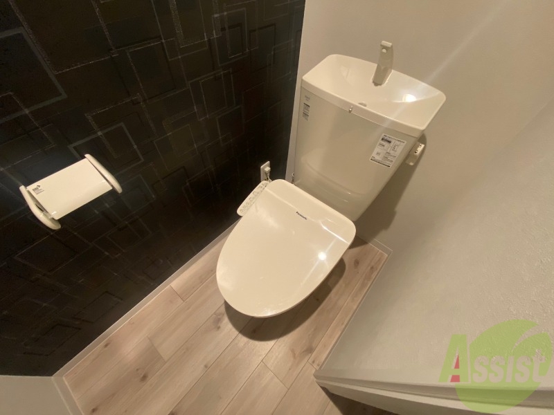 トイレ　こちらはトイレです。清潔感があり、安心して使用できます。