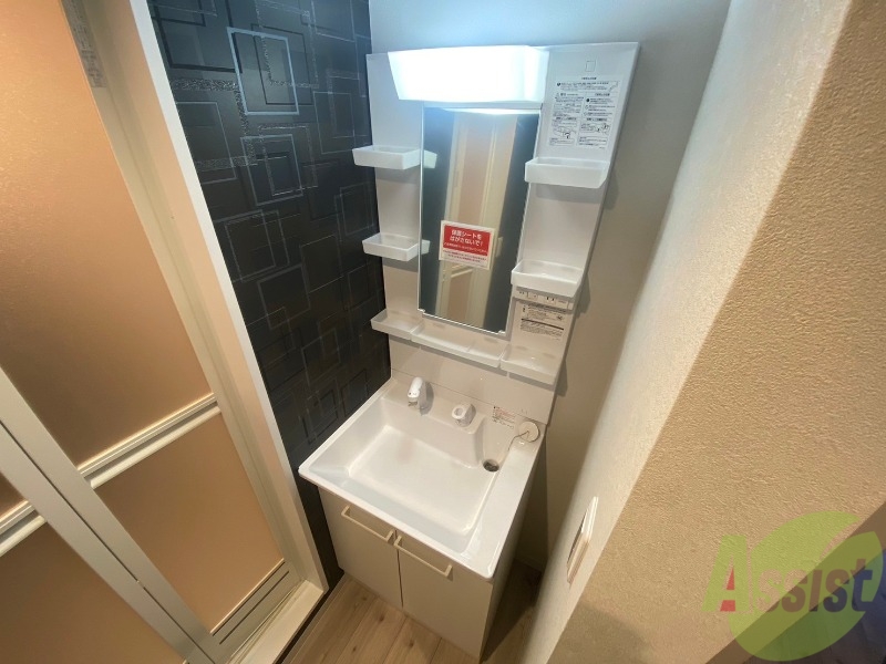 洗面設備　洗面台は独立していて使いやすそうですね。