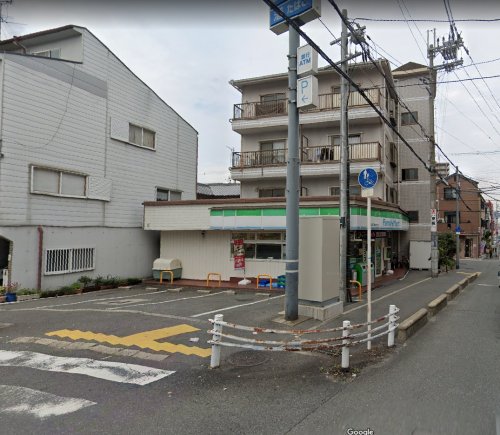 コンビニ　ファミリーマート 寝屋川石津南町店（コンビニ）まで282m
