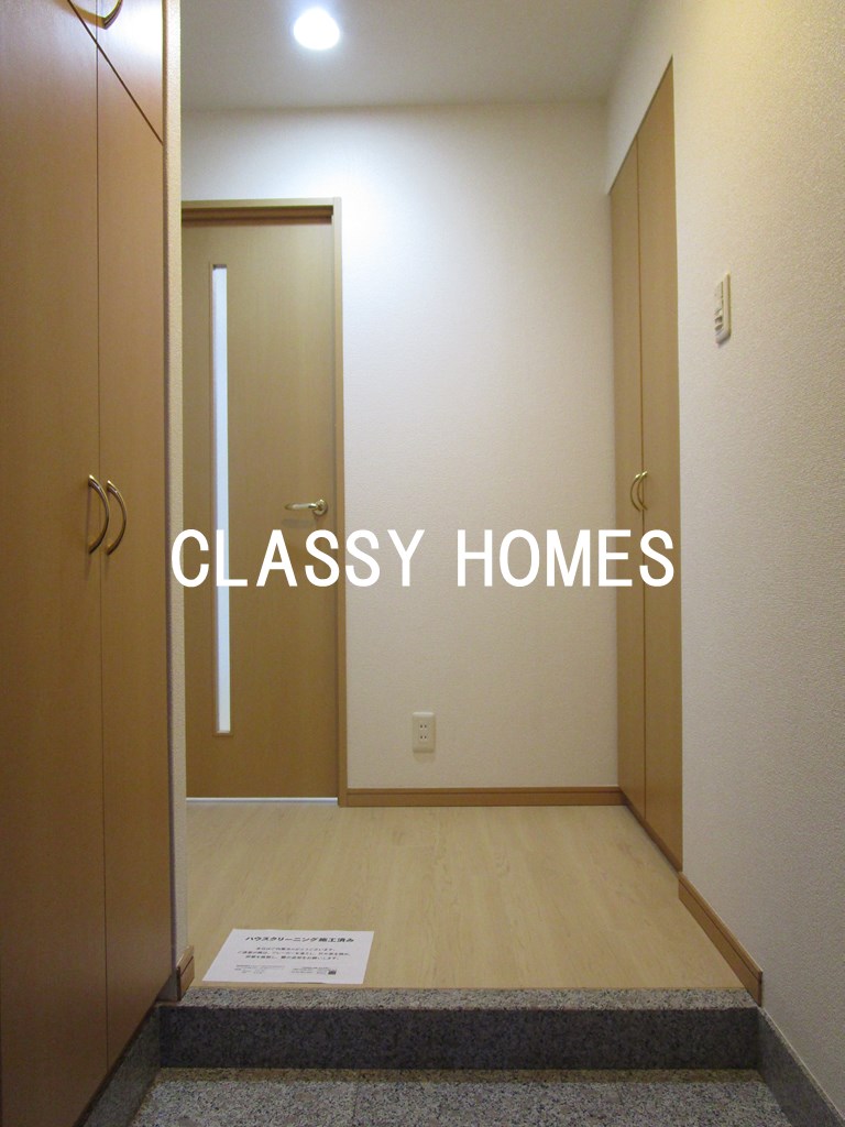 玄関　2008年竣工 ルーブル大森山王：玄関