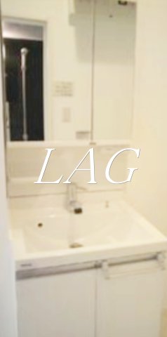 洗面設備　独立洗面台です。