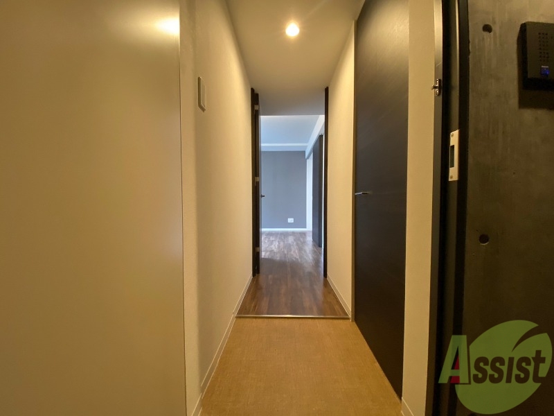 玄関　玄関からの様子を撮影してみました。動線になります。