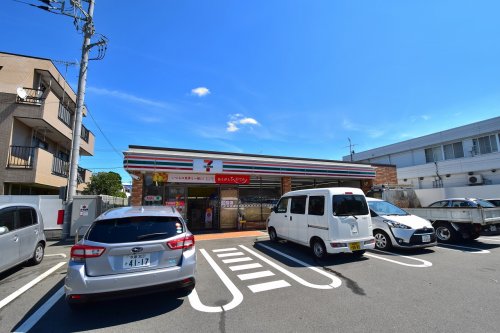 コンビニ　セブンイレブン 日野神明4丁目店（コンビニ）まで634m