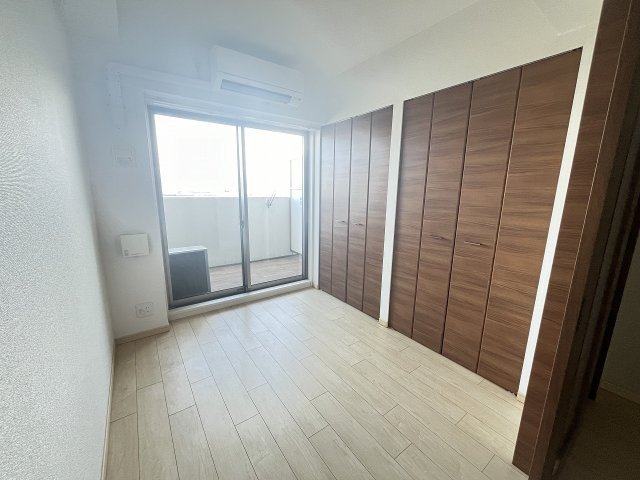その他部屋・スペース　落ち着いて過ごせるお部屋なので、寝室にいかがでしょうか