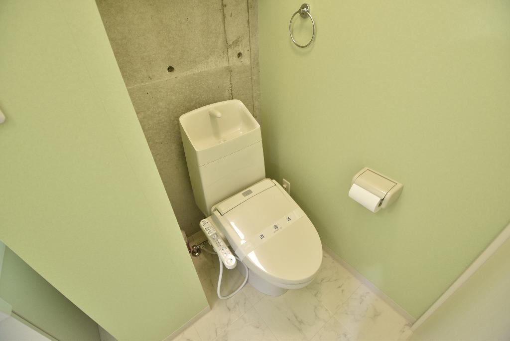 トイレ　シャワー付トイレ