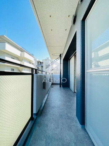 バルコニー　同マンション別部屋　参考写真