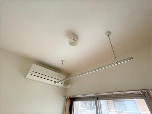 その他設備　室内物干し