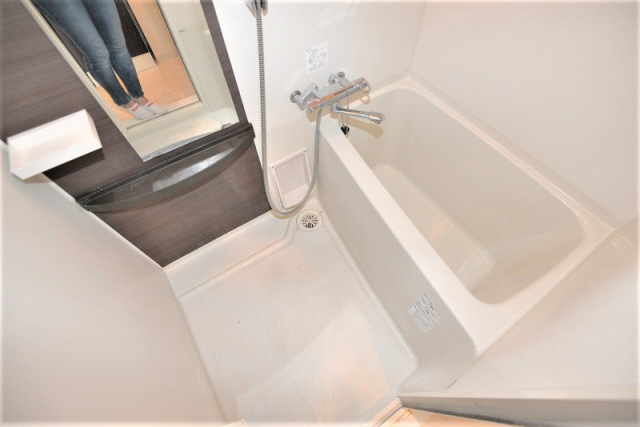 バス・シャワールーム　ゆったり過ごせるお風呂です