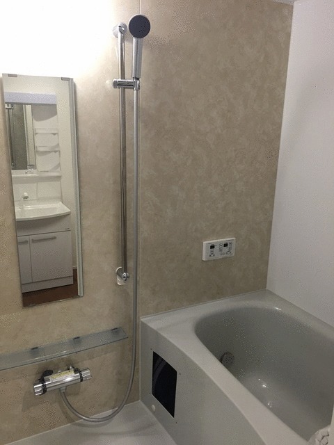 バス・シャワールーム