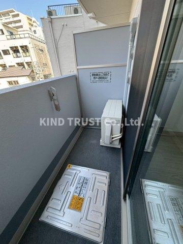 バルコニー　お洗濯にも便利なバルコニー付き