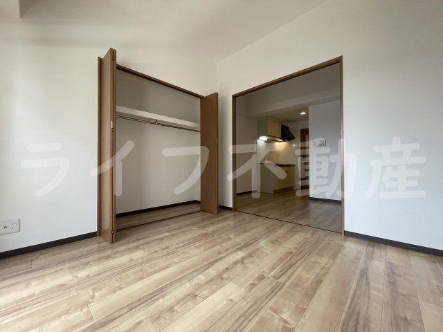 居室・リビング　スタンダードな洋室です