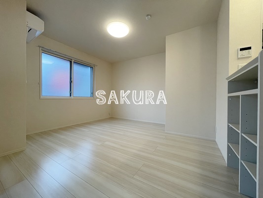 居室・リビング　使いやすい形の為、レイアウトを楽しめます♪