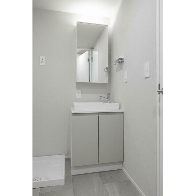 洗面設備　嬉しい独立洗面台付き。