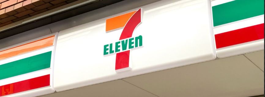 コンビニ　セブンイレブン大田区東雪谷店（コンビニ）まで696m