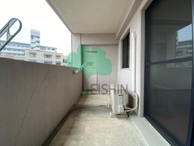 バルコニー　日当たりの良いバルコニーです！