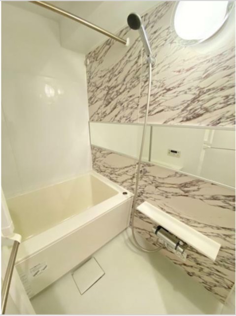 バス・シャワールーム　※別部屋参考写真