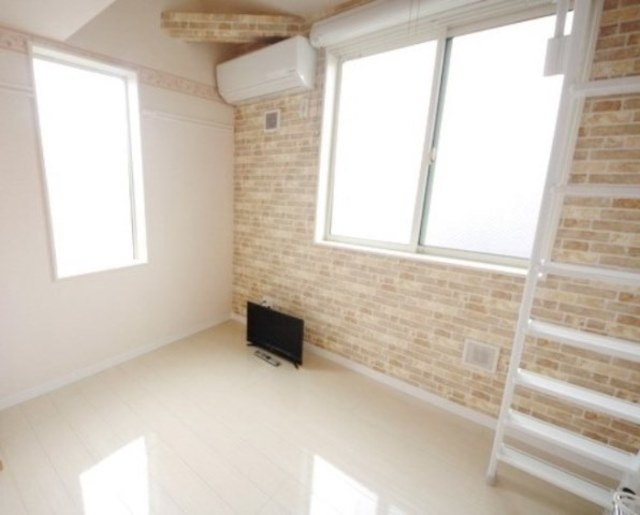 居室・リビング　同施工タイプ