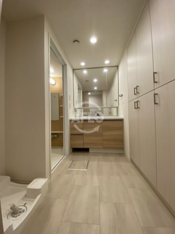 洗面設備　大阪ベイレジデンス　洗面脱衣所