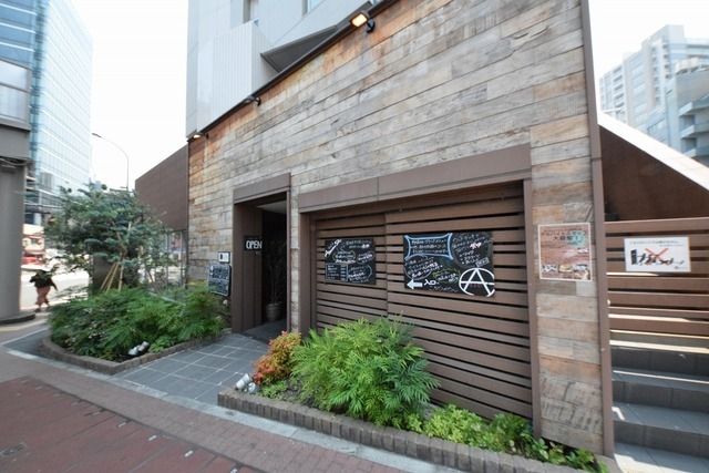 エントランス　１Ｆ店舗