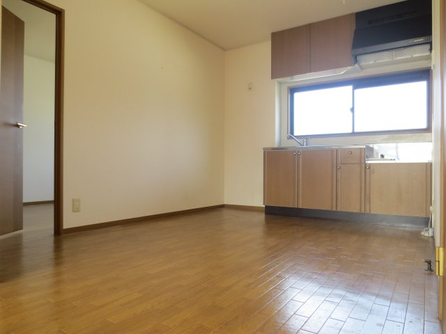 居室・リビング　別号室の参考写真です。