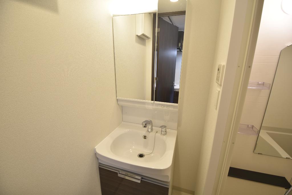 洗面設備　洗髪洗面化粧台